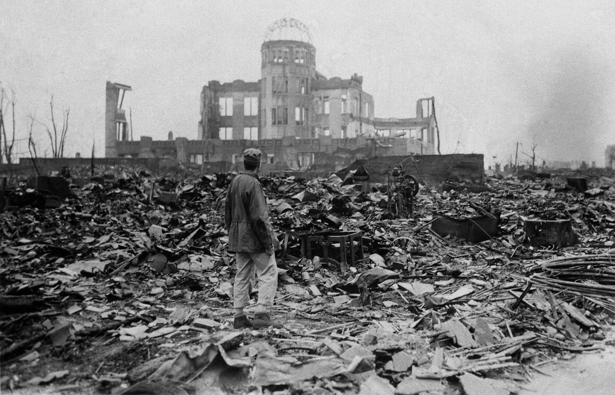 Hiroshima World War 2 nuclear Nagasaki