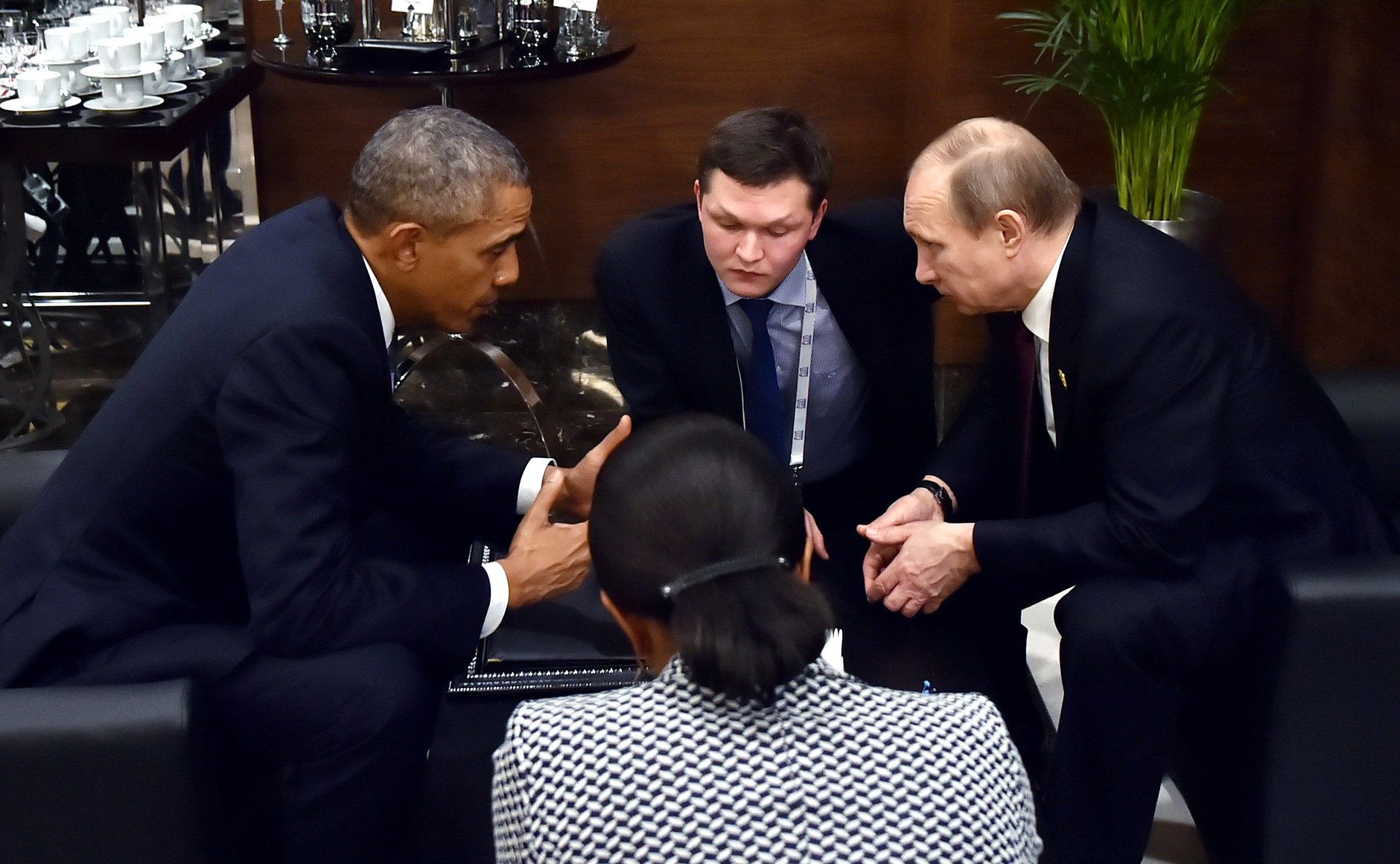 Obama & Putin Meet at G20