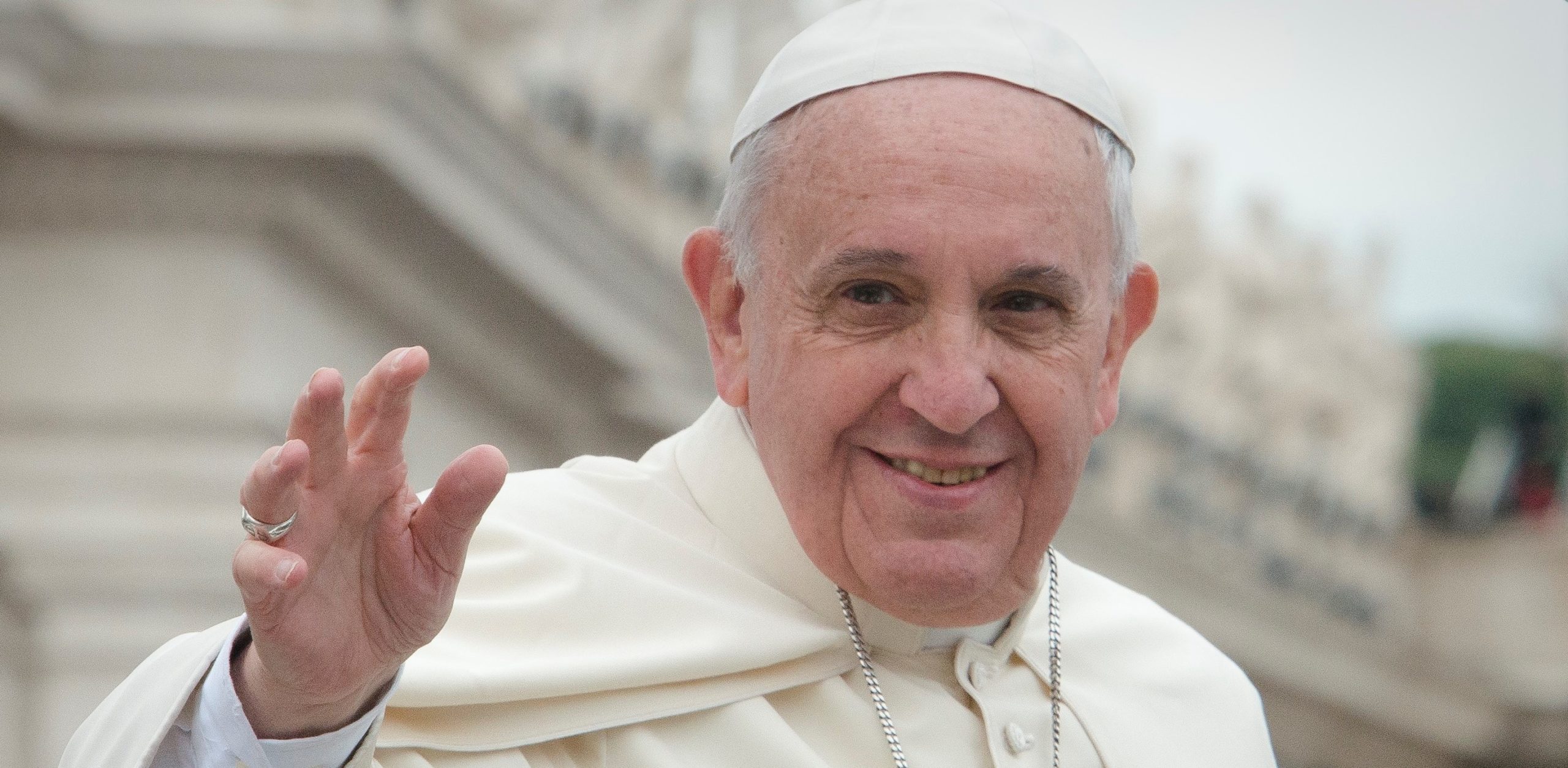 Pope Francis integral disarmament